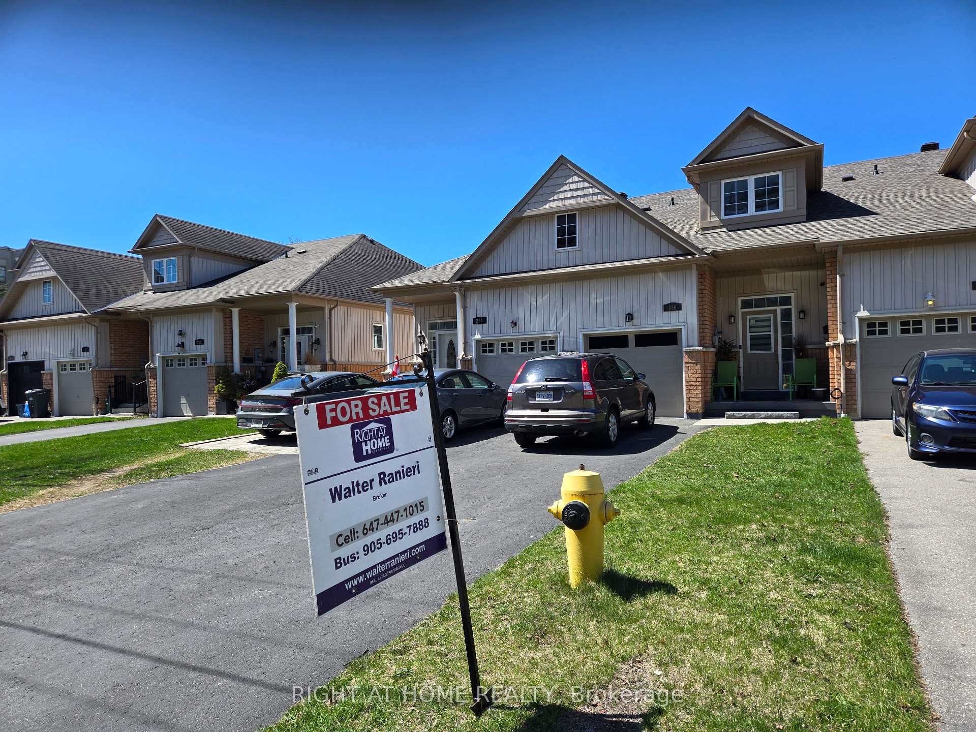 236 Hickory Street, Whitby, ON L1N 3X8