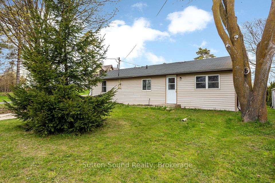 776225 Highway 10