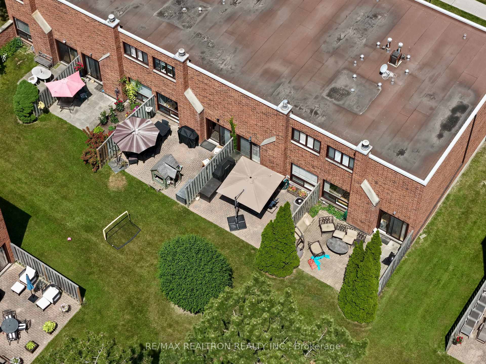 4 Bedrooms Condo at 316 Torresdale, Toronto For sale