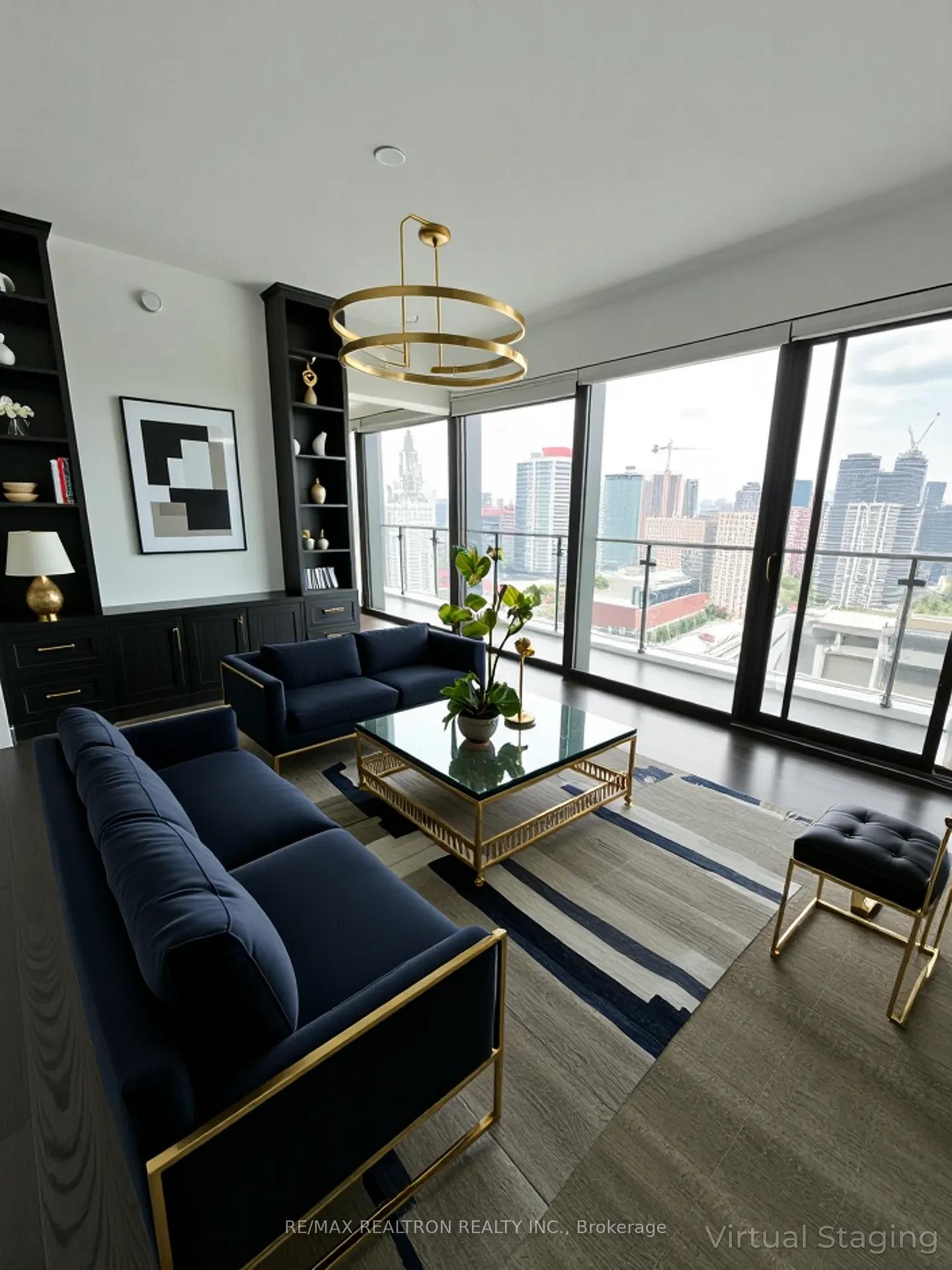 2 Bedrooms Condo at 60 Colborne, Toronto For sale