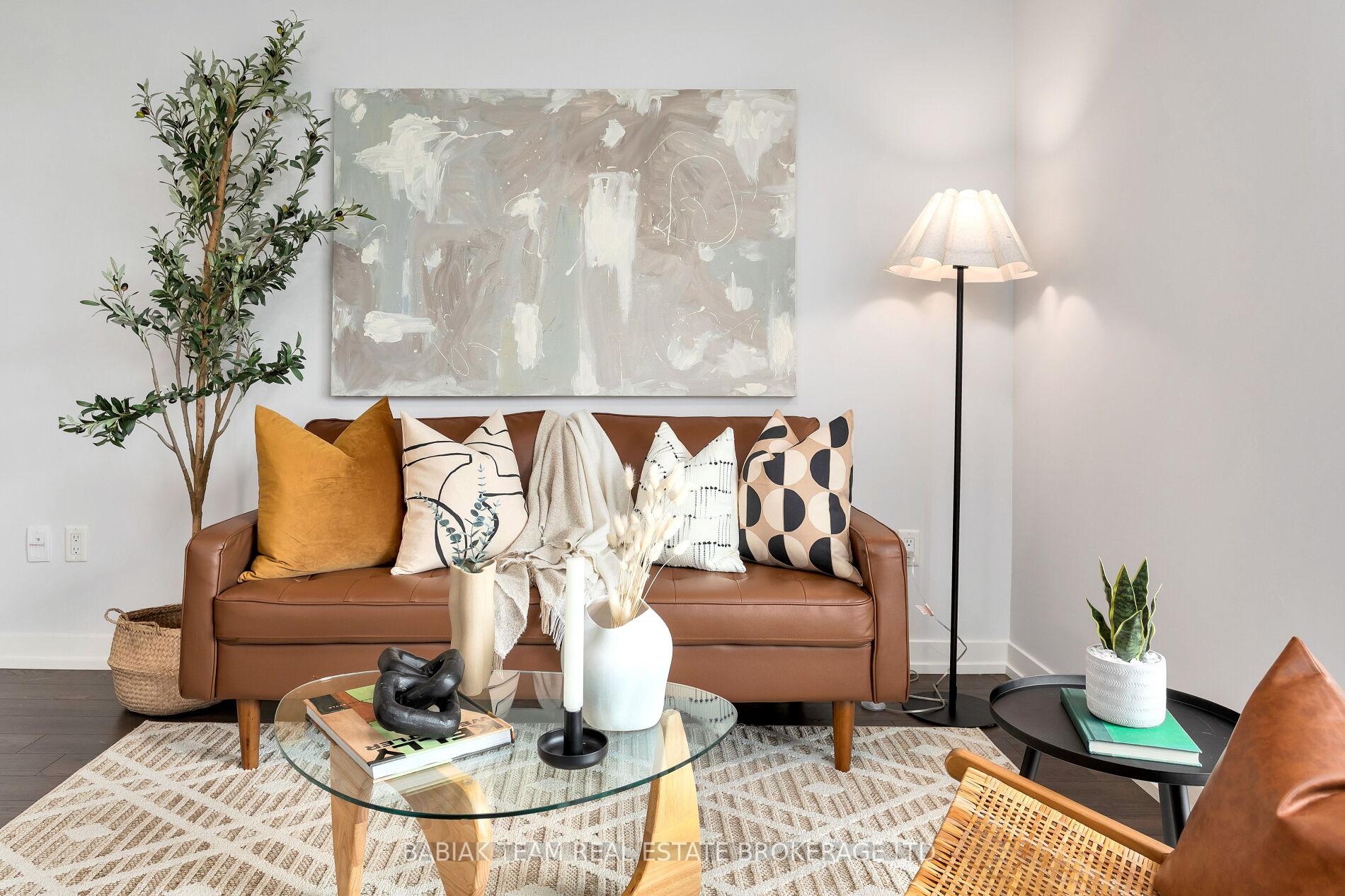 3 Bedrooms Condo at 816 Lansdowne, Toronto For sale