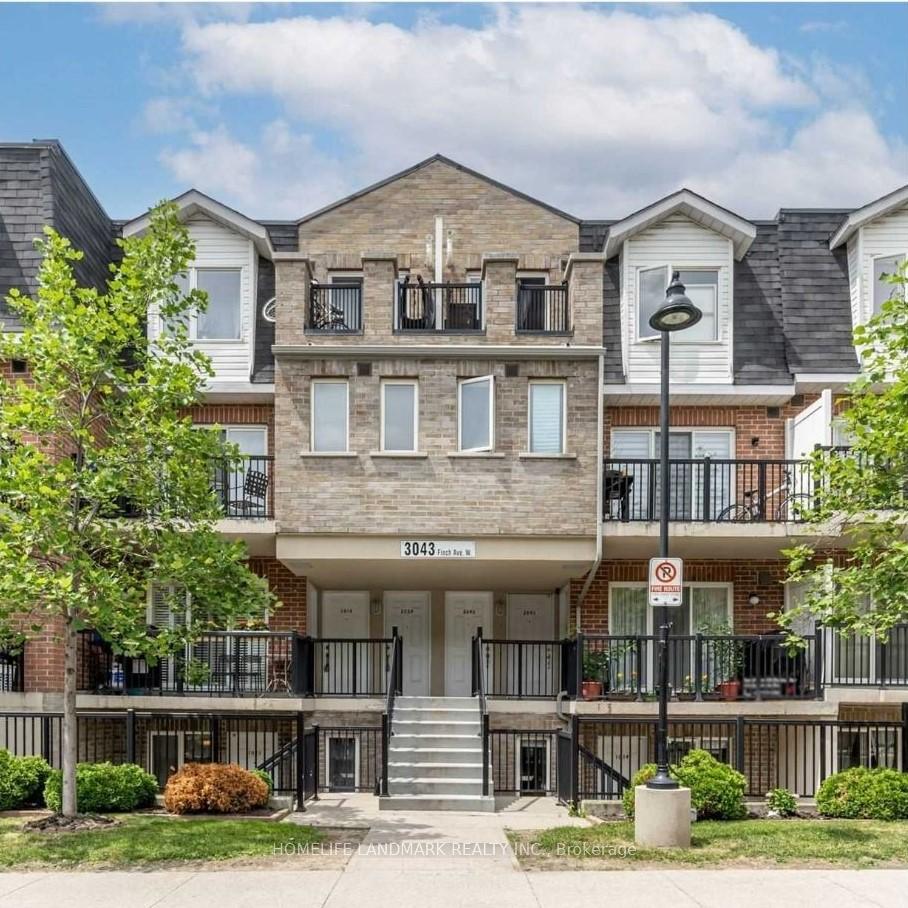 3 Bedrooms Condo at 3043 Finch,  Toronto For sale