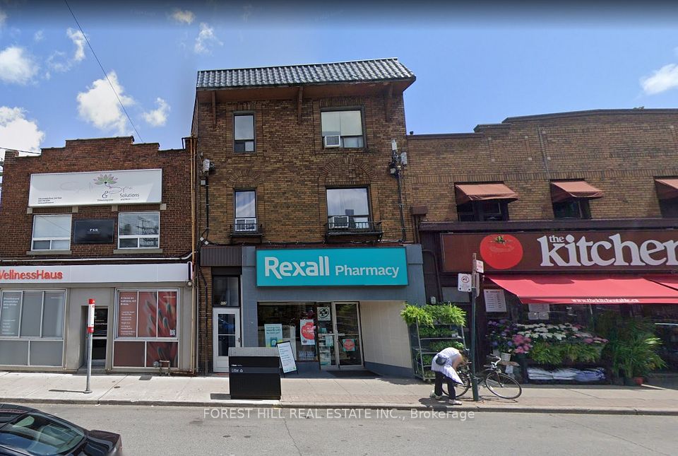 411 Spadina Road