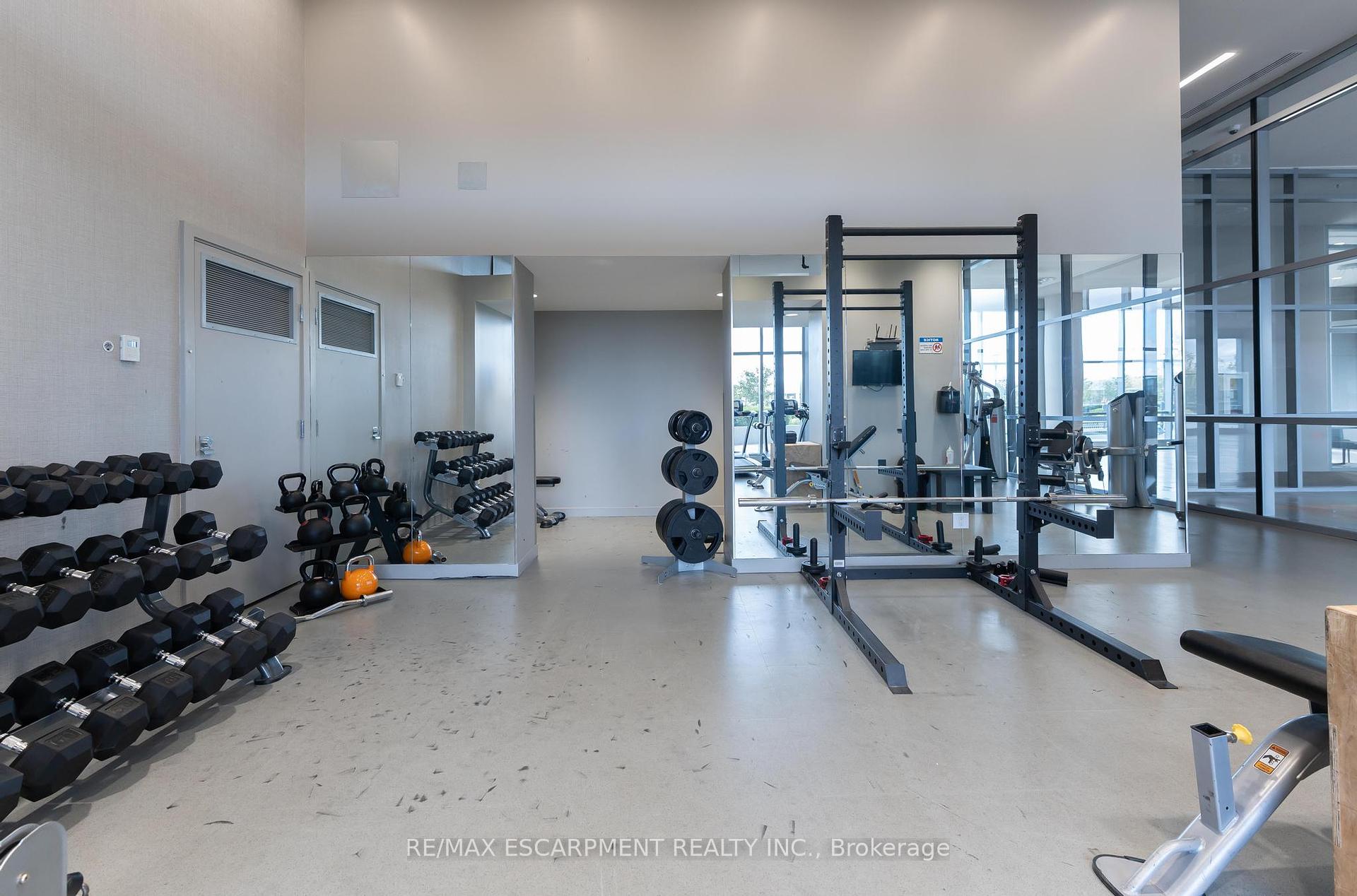 1 Bedroom Condo at 2087 Fairview, Burlington For sale