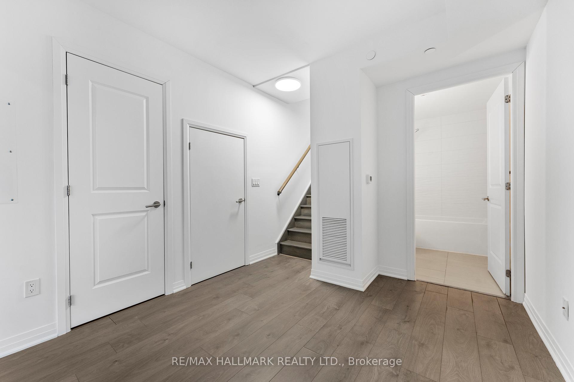 2 Bedrooms Condo at 2301 Danforth, Toronto For sale