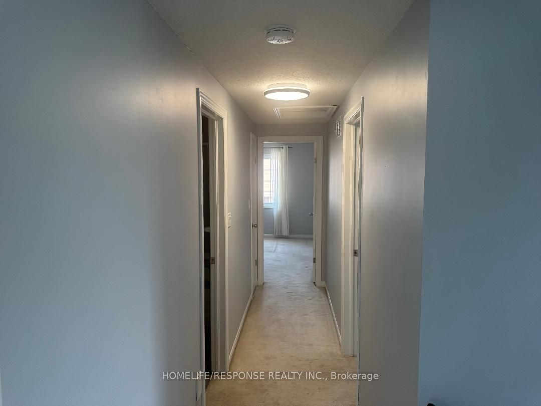 305 BRIARMEADOW Drive, #9