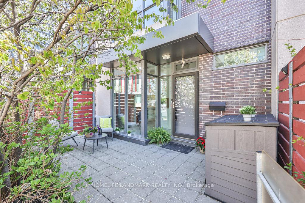 4 Bedrooms Condo at 7 Brunel, Toronto For sale