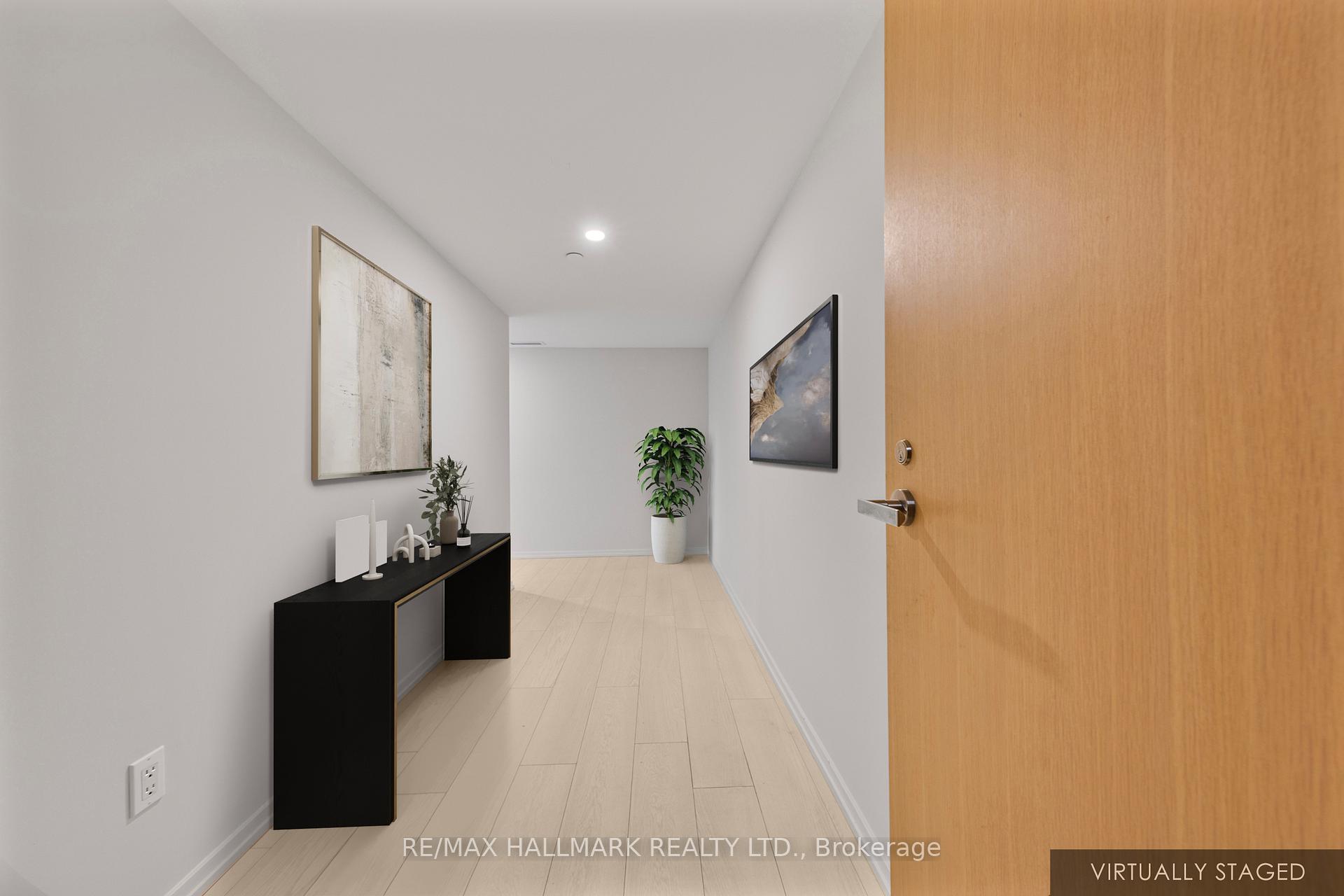 2 Bedrooms Condo at 5 Soudan, Toronto For sale