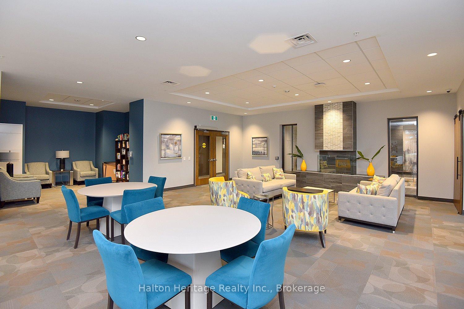 2 Bedrooms Condo at 30 Hamilton,  Hamilton For sale
