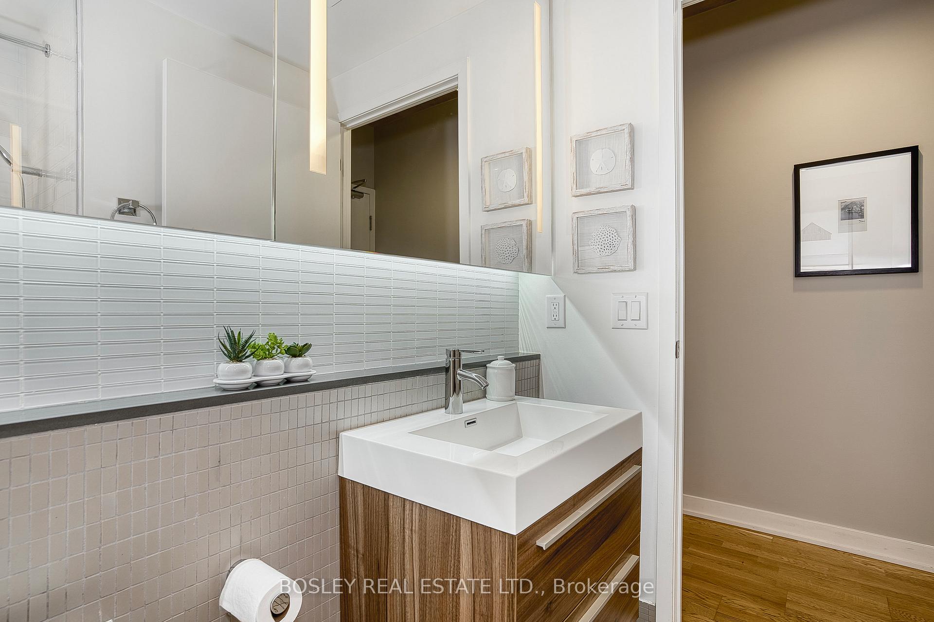 1 Bedroom Condo at 8 Dovercourt, Toronto For sale