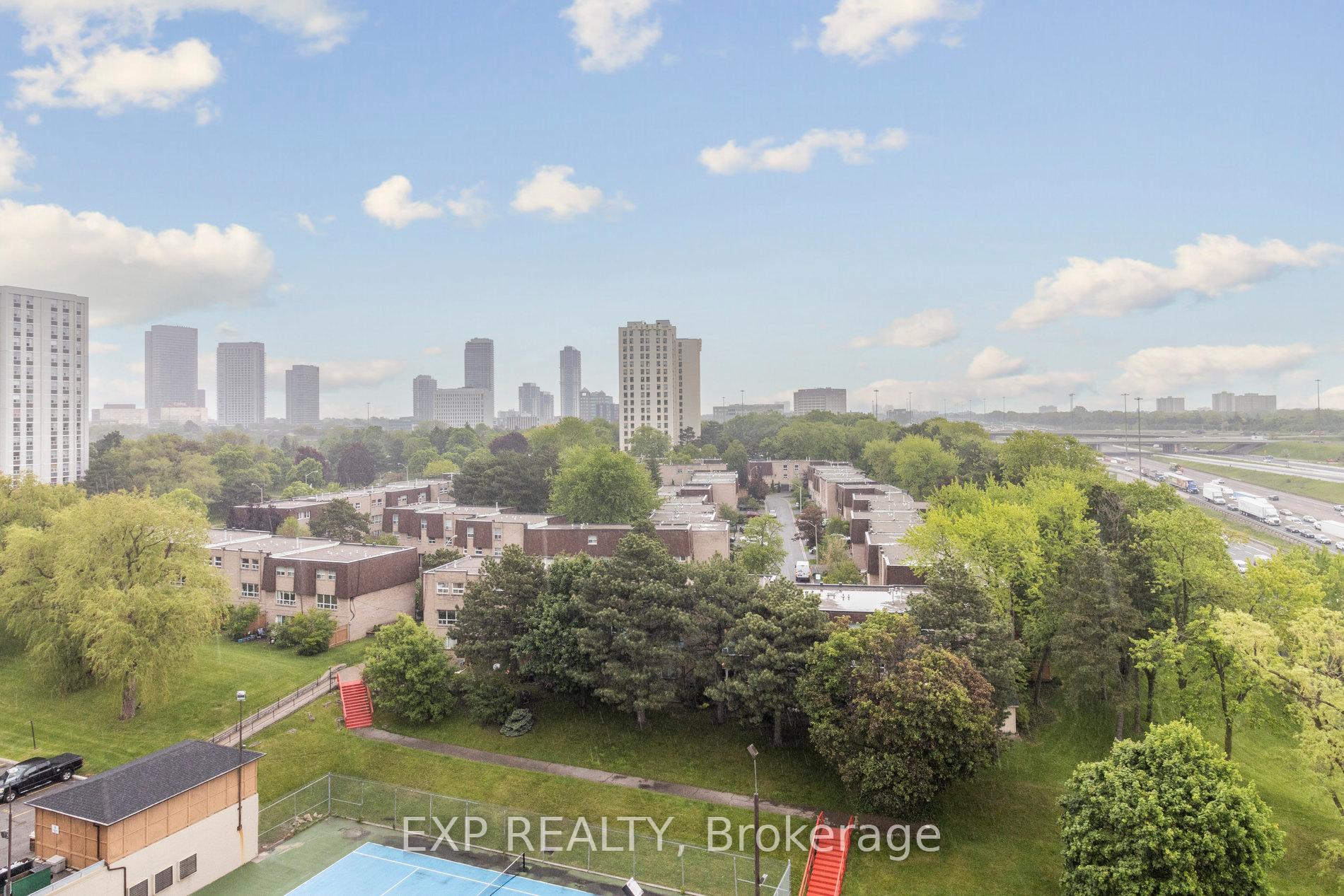 3 Bedrooms Condo at 5 Parkway Forest, Toronto For sale