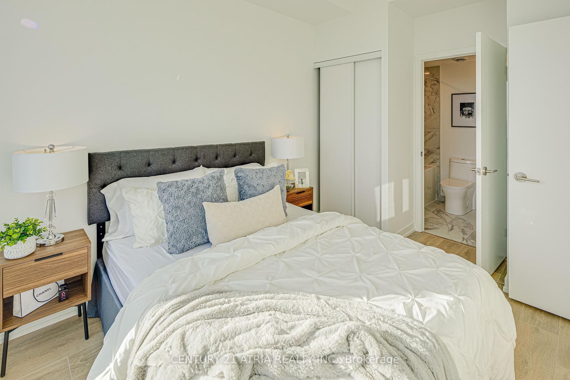 2 Bedrooms Condo at 1100 Sheppard,  Toronto For sale