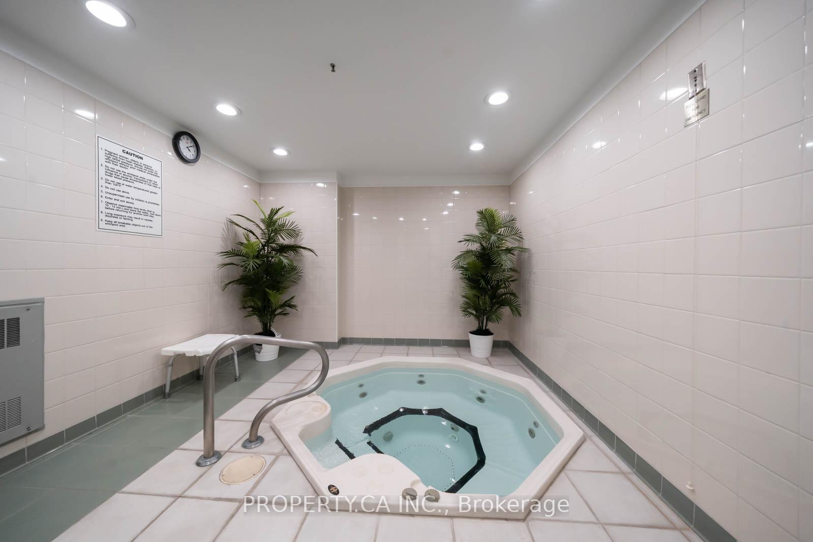 3 Bedrooms Condo at 43 Eglinton, Toronto For sale