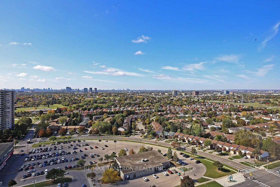 2 Bedrooms Condo at 2350 Bridletowne, Toronto For sale