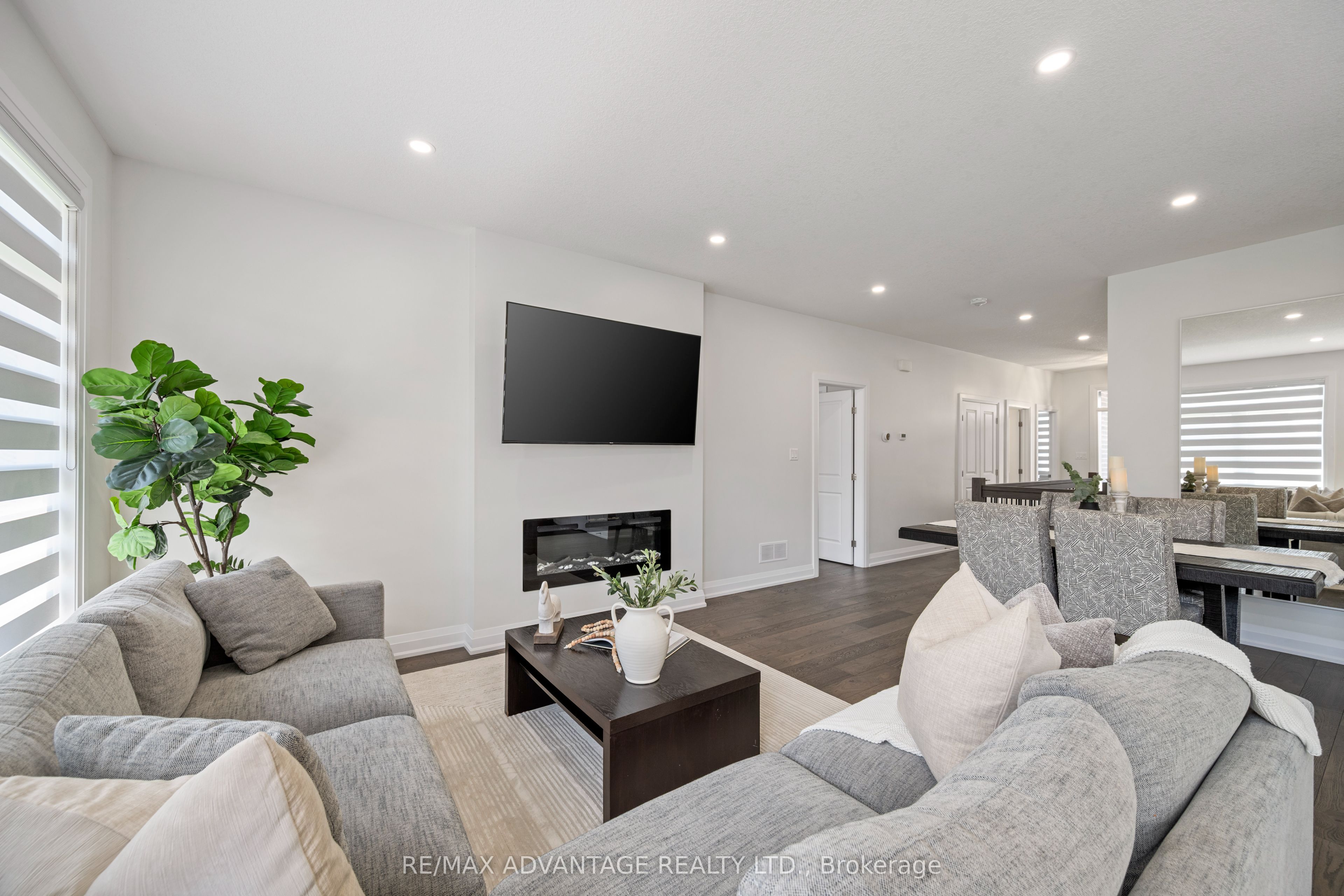 383 Daventry Way, #5