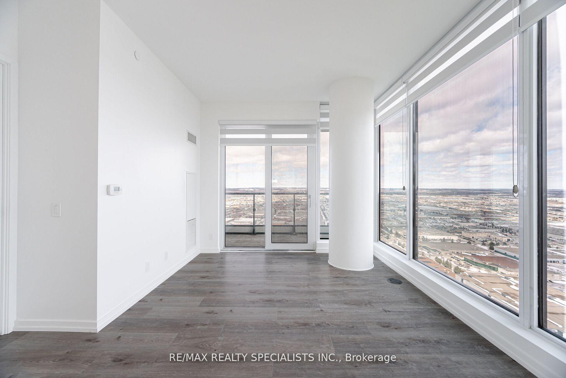 2 Bedrooms Condo at 7890 Jane,  Vaughan For sale