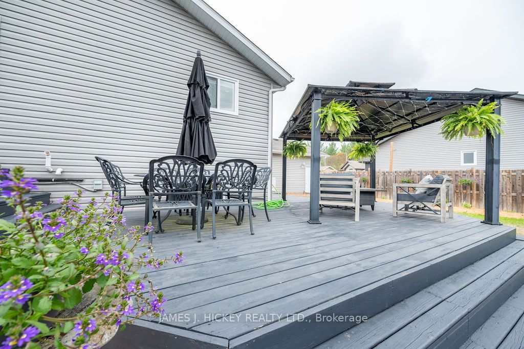 1010 Beatty Crescent