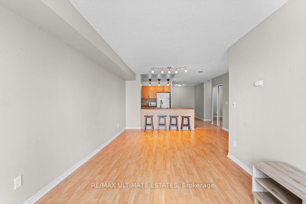 2 Bedrooms Condo at 5500 Yonge, Toronto For sale