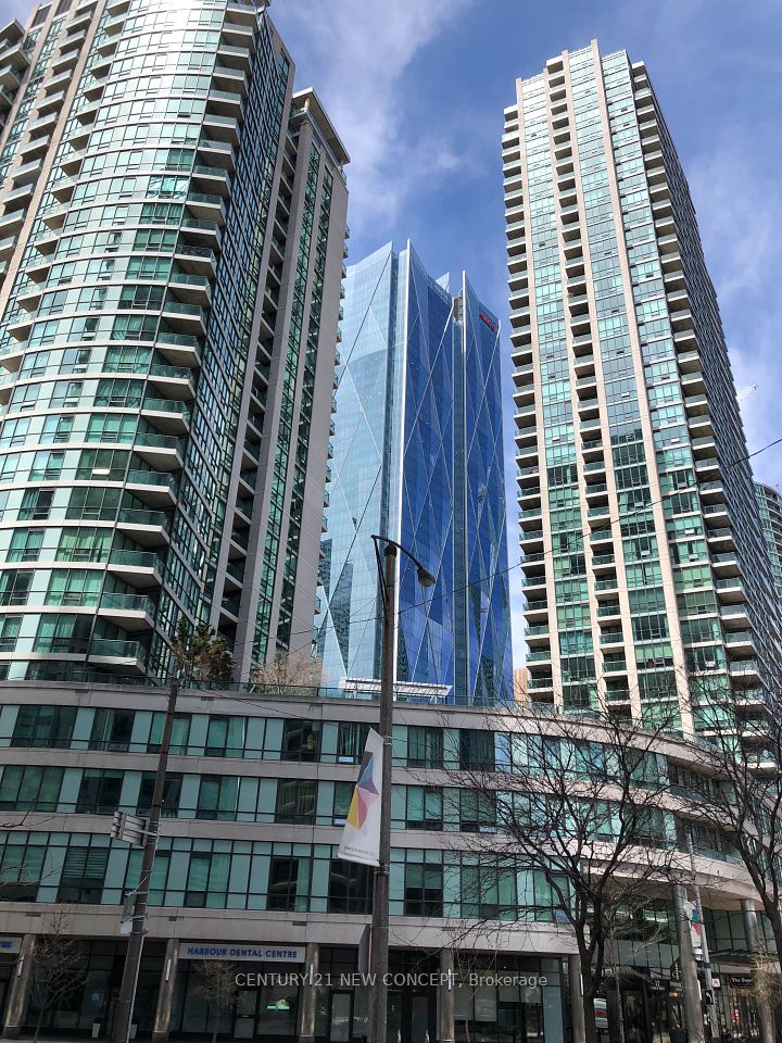 16 Yonge