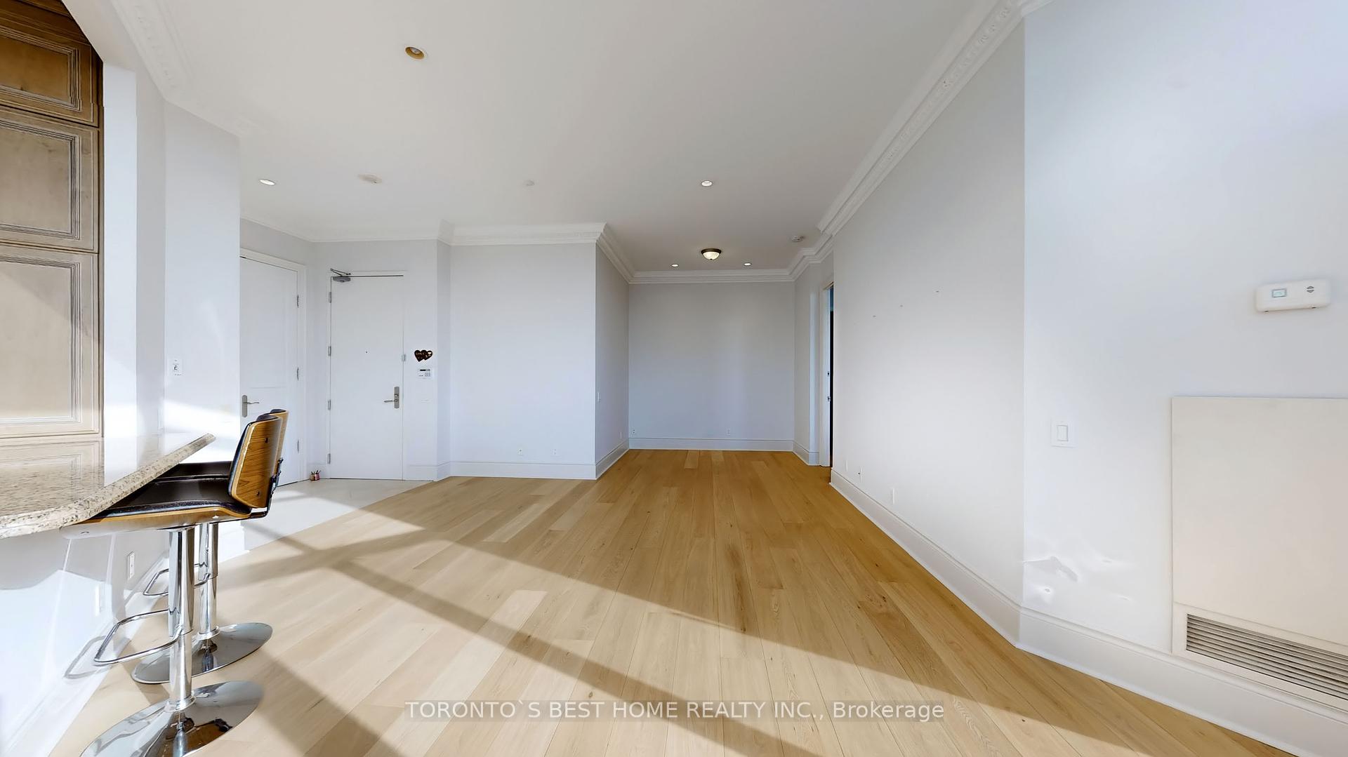 3 Bedrooms Condo at 80 Harrison Garden,  Toronto For sale