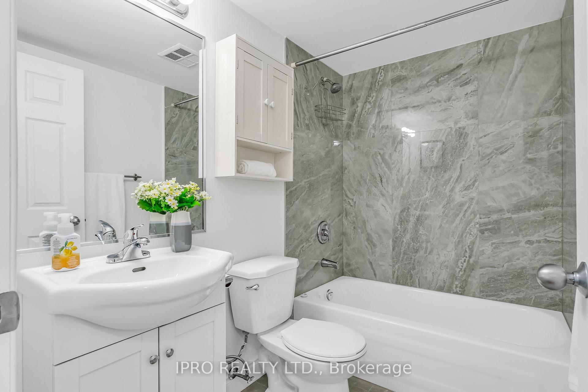 3 Bedrooms Condo at 23 Lorraine, Toronto For sale