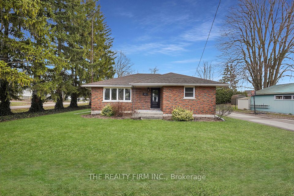 675 Regent Street, Strathroy-Caradoc, ON N0L 1W0