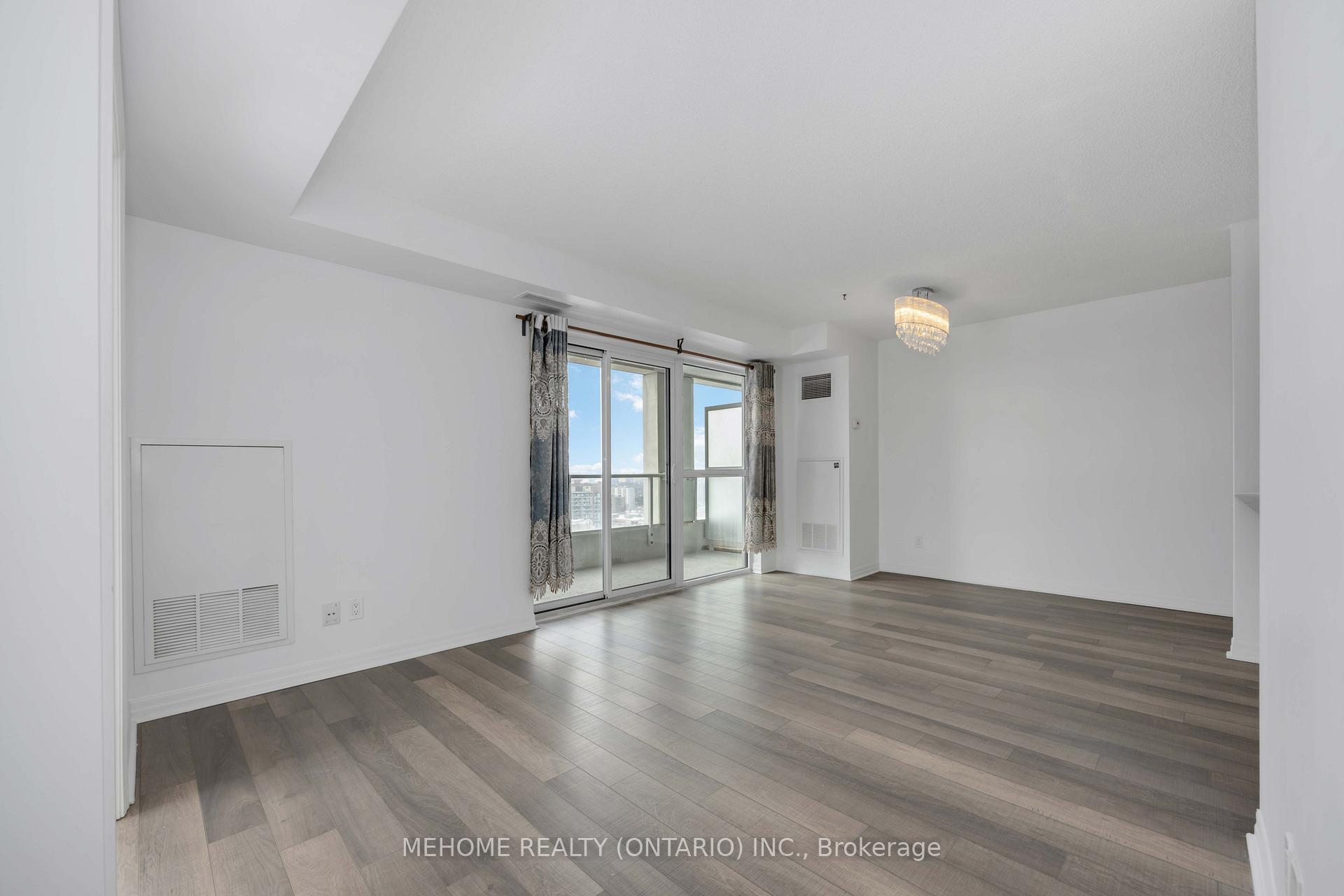 2 Bedrooms Condo at 275 Yorkland, Toronto For sale