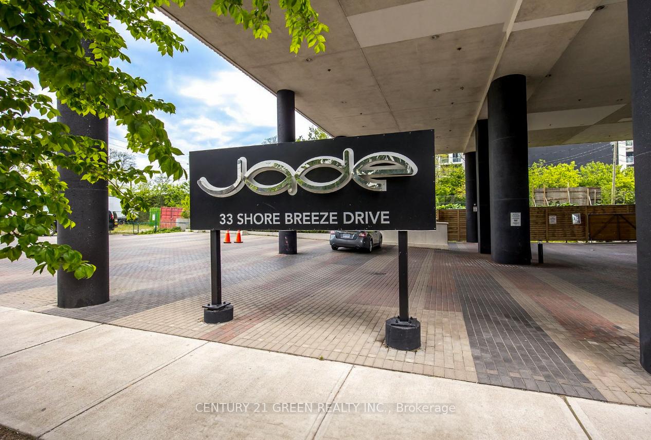 2 Bedrooms Condo at 33 Shore Breeze, Toronto For sale