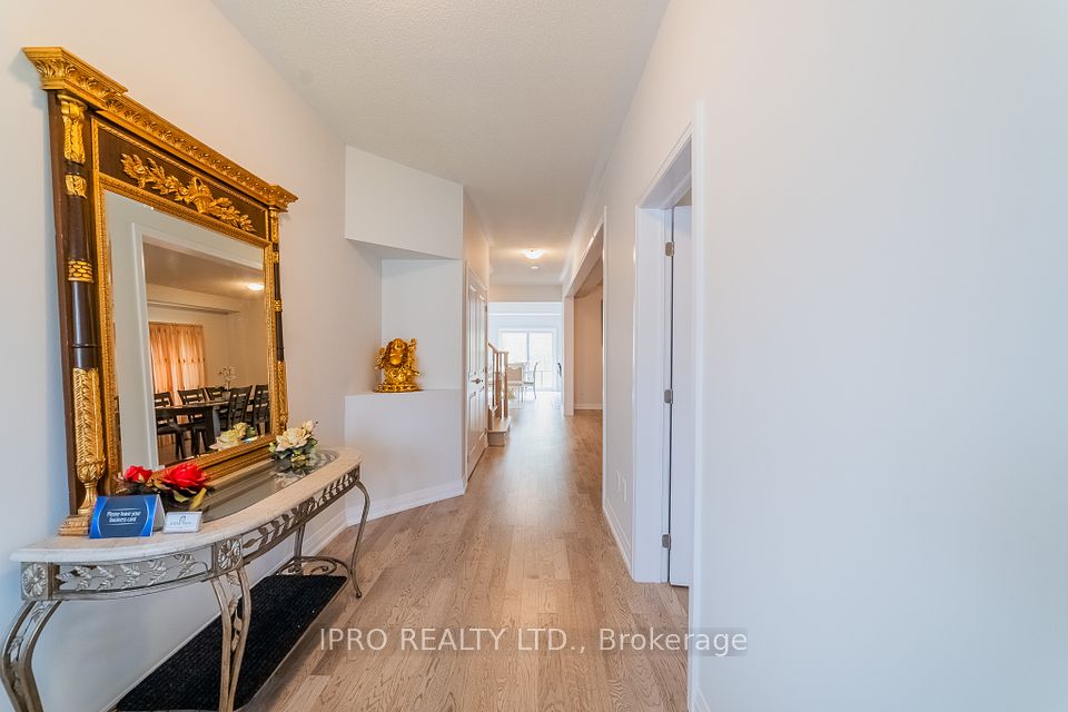 1044 Hardy Way, Innisfil, ON L0L 1W0