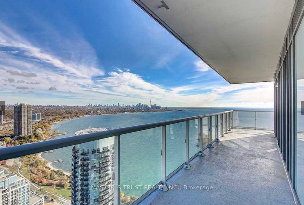 56 Annie Craig Drive, #4101