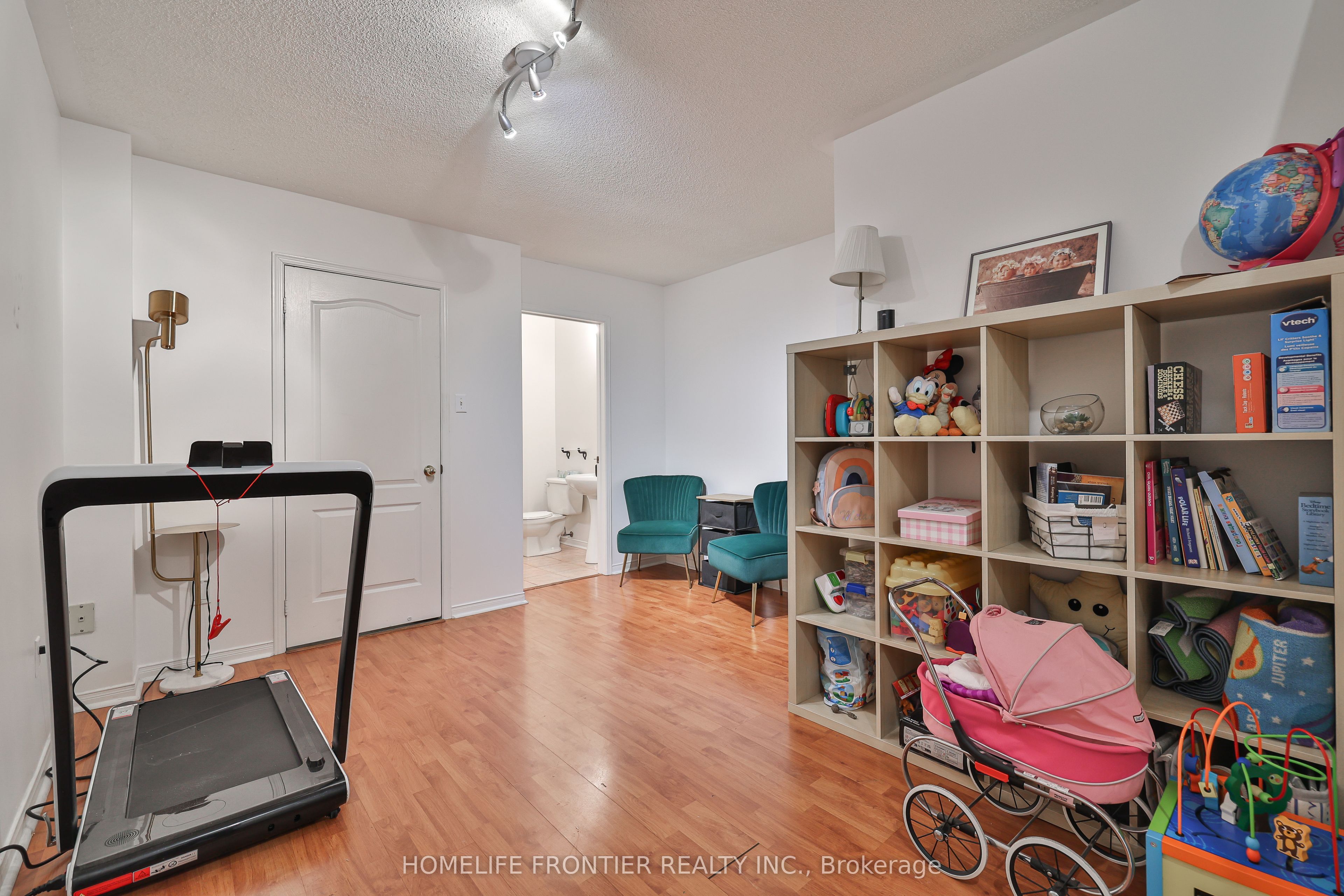 735 New Westminster Drive, #93