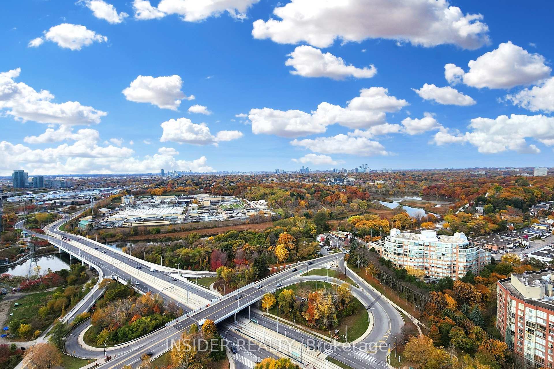 1 Bedroom Condo at 105 The Queensway,  Toronto For sale