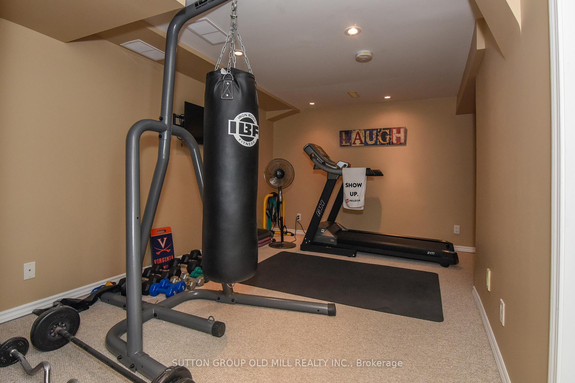 4 Bedrooms Condo at 4635 Regents, Mississauga For sale