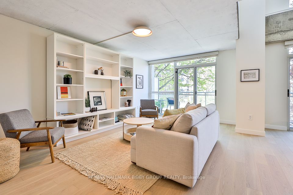 #330 - 954 King Street, Toronto, ON M6K 3L9