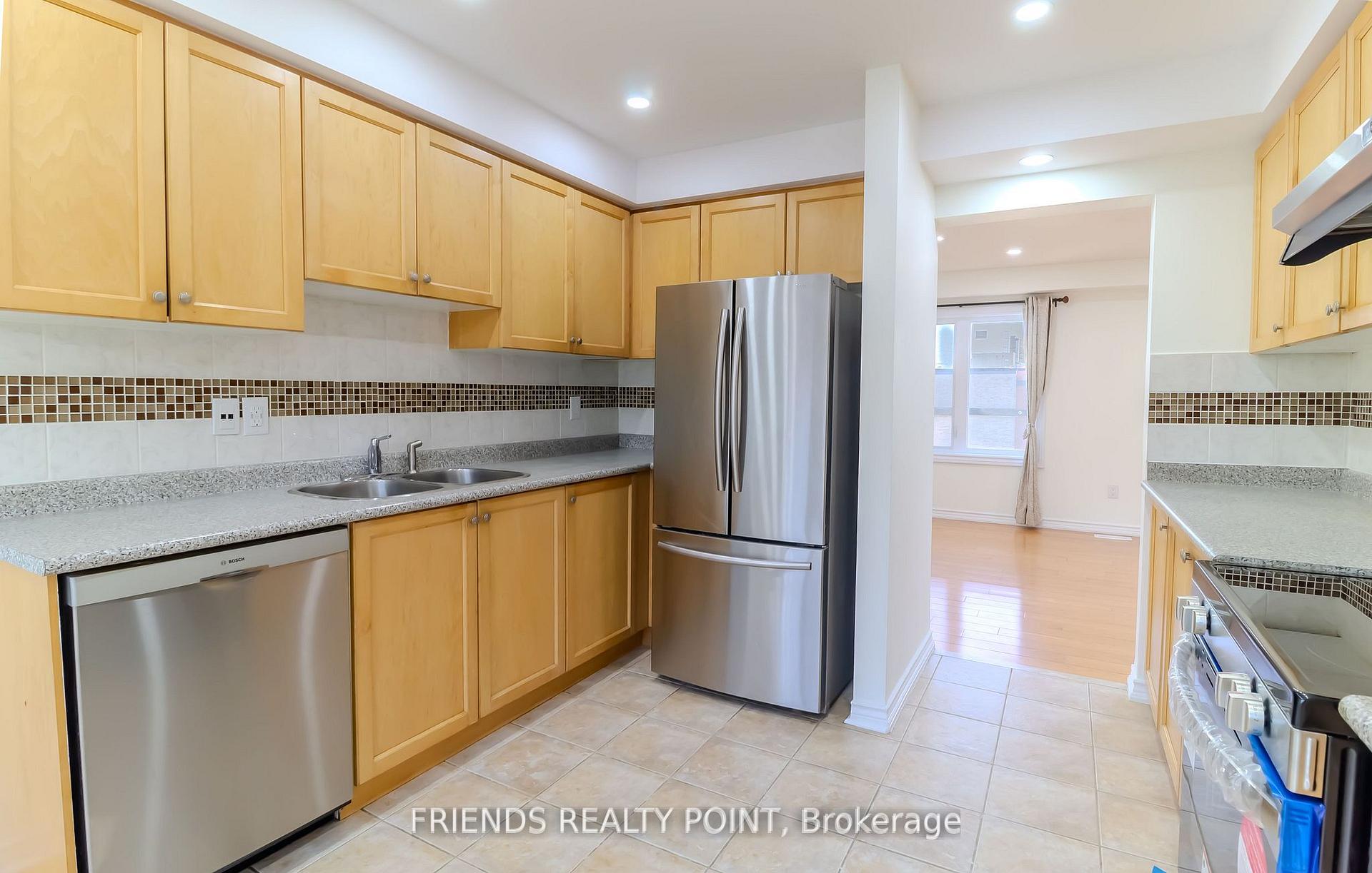 4 Bedrooms Condo at 1075 Ellesmere, Toronto For sale