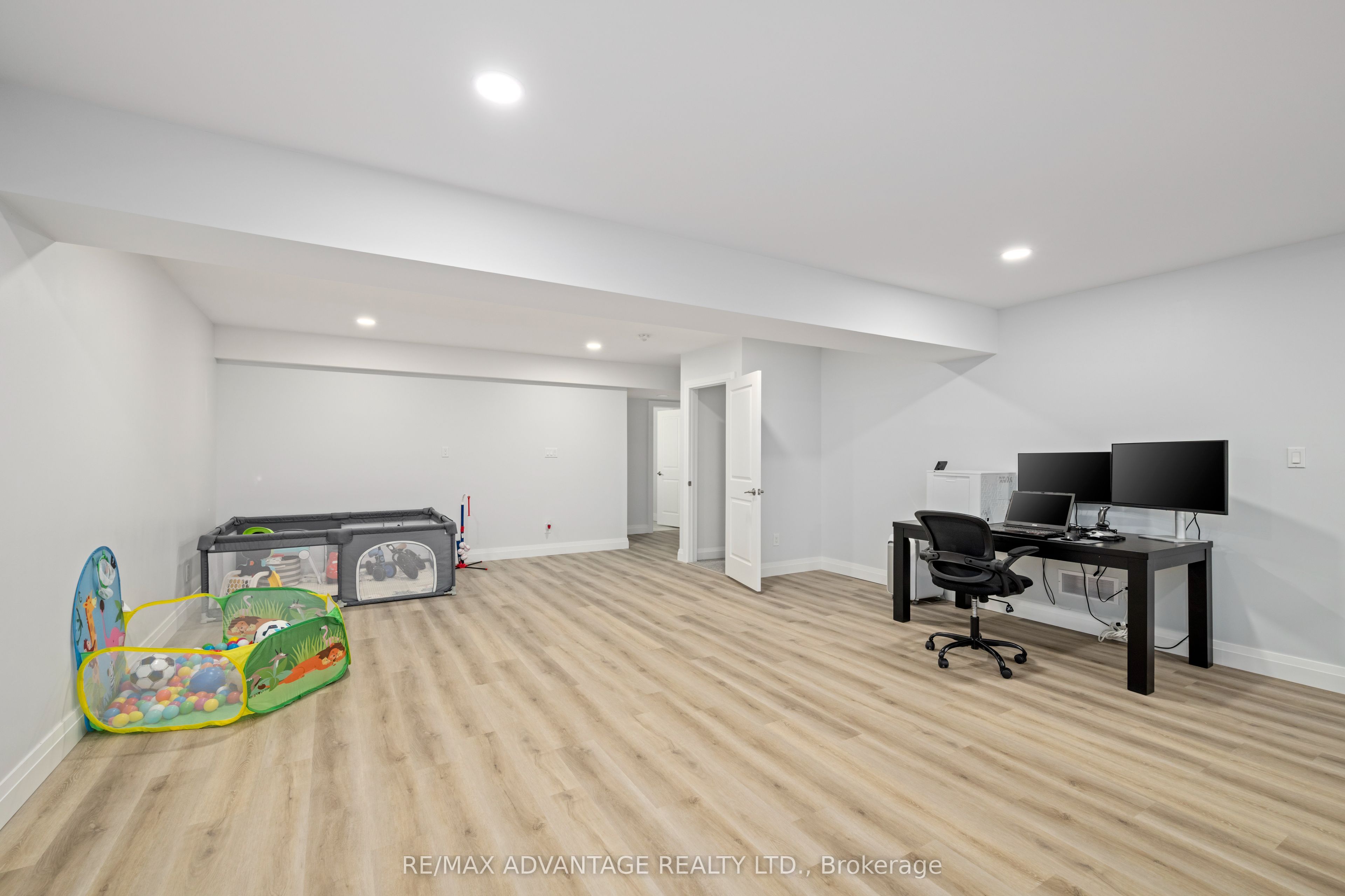 383 Daventry Way, #5