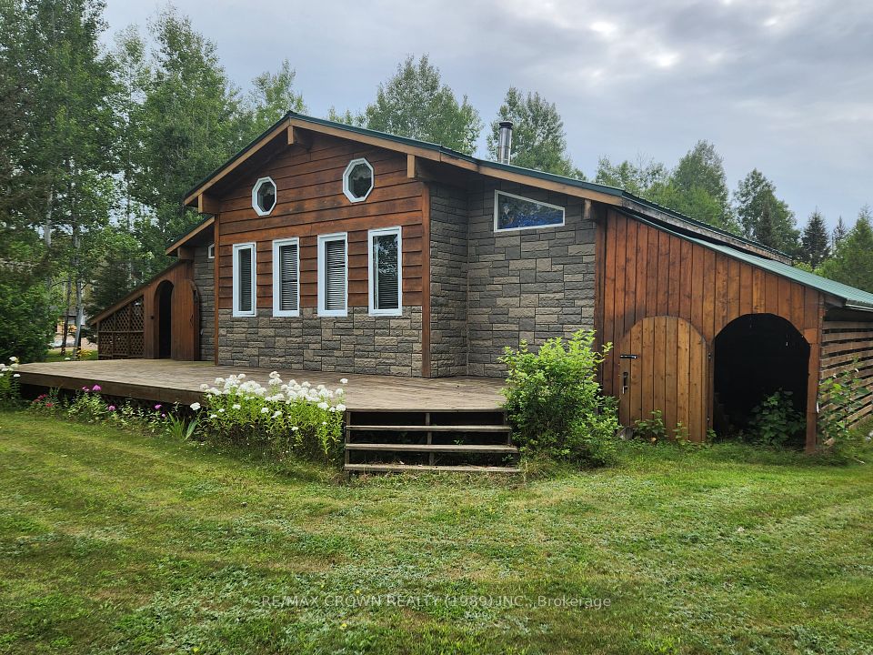 151 Earls Lake Road, Mattawa, ON P0H 1V0