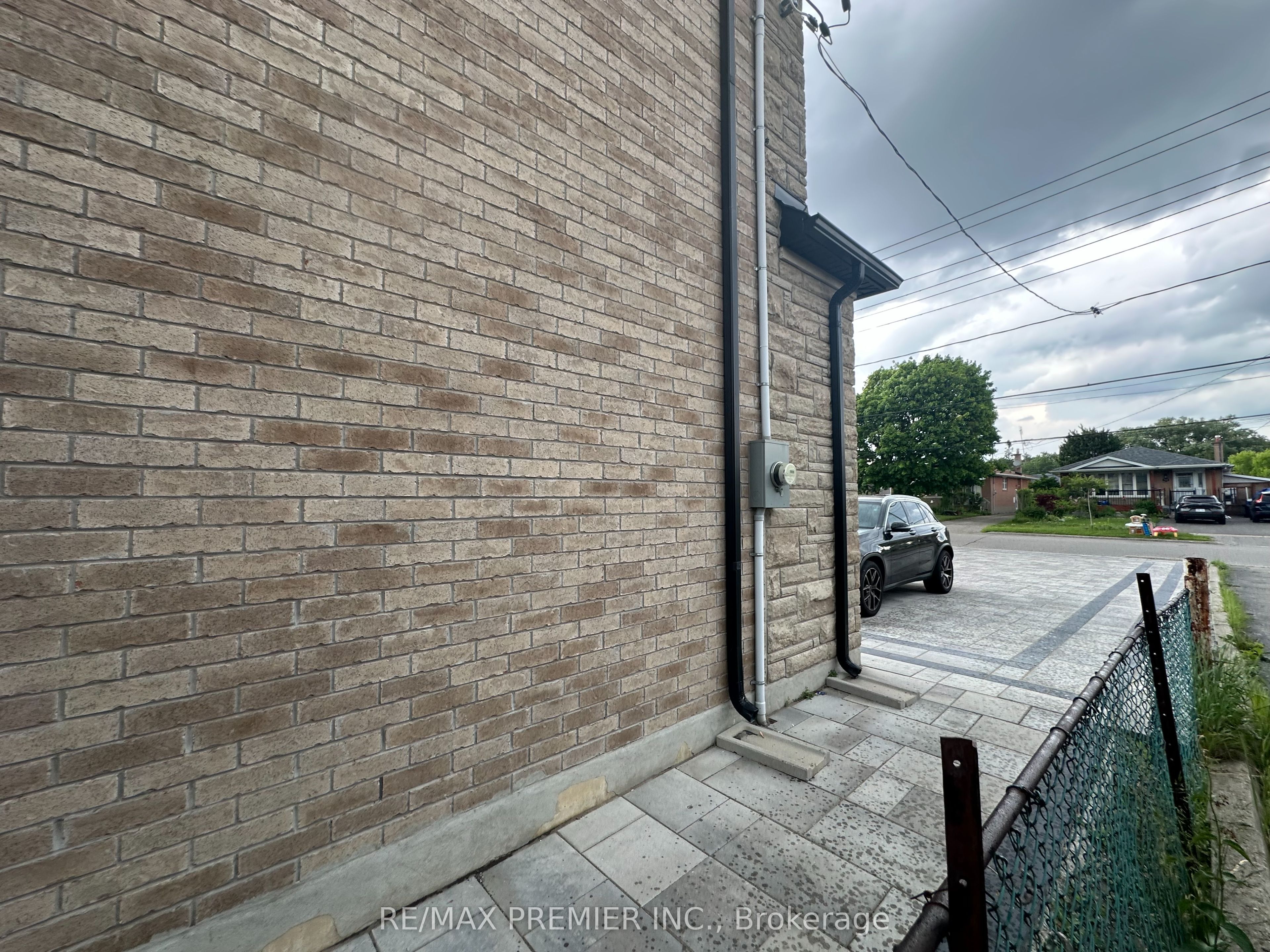 26 Elinor Avenue, #Basement