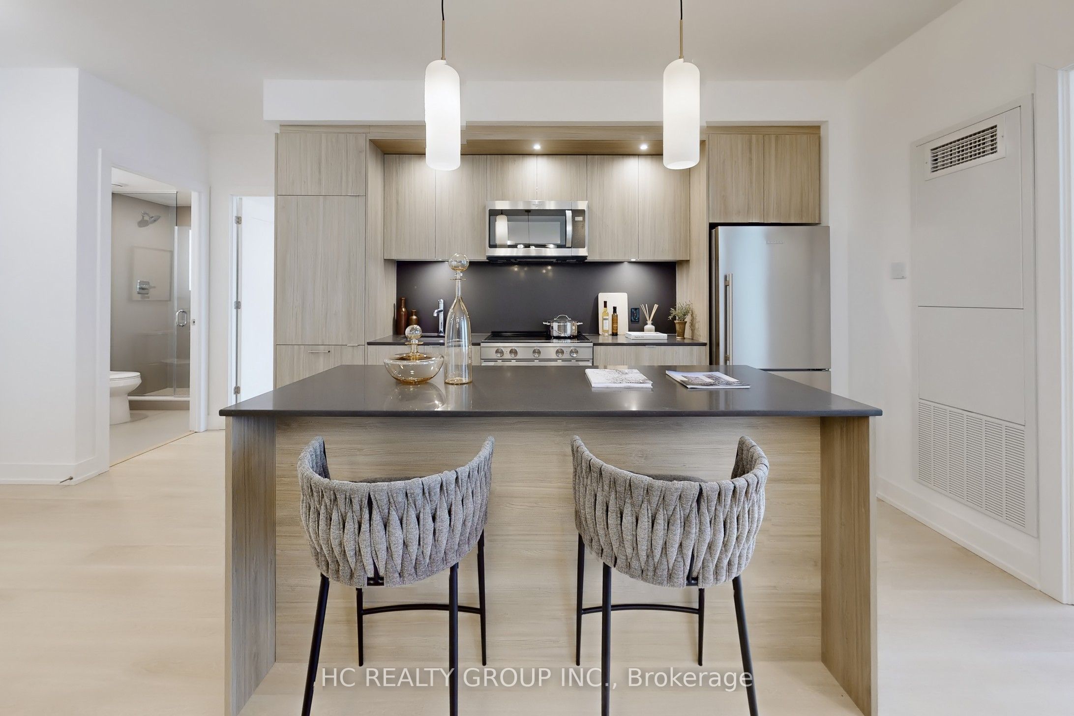 30 Inn On The Park Drive, #222