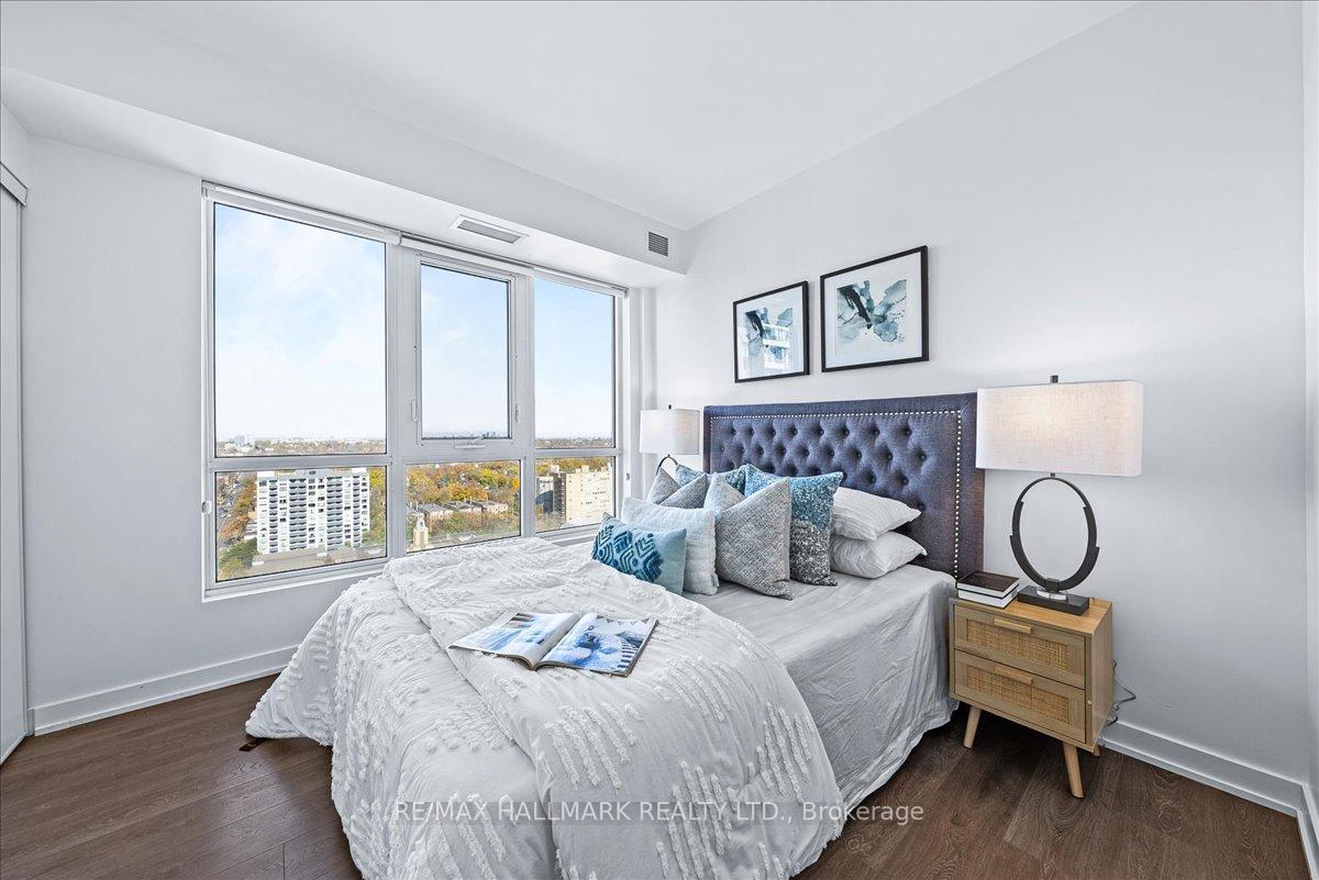 2 Bedrooms Condo at 501 St Clair, Toronto For sale