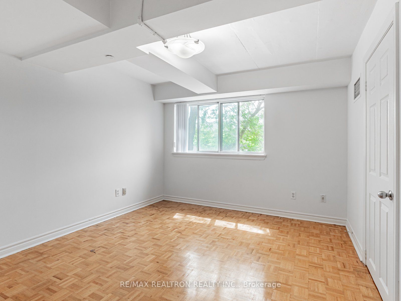 1401 Dupont Street, #614