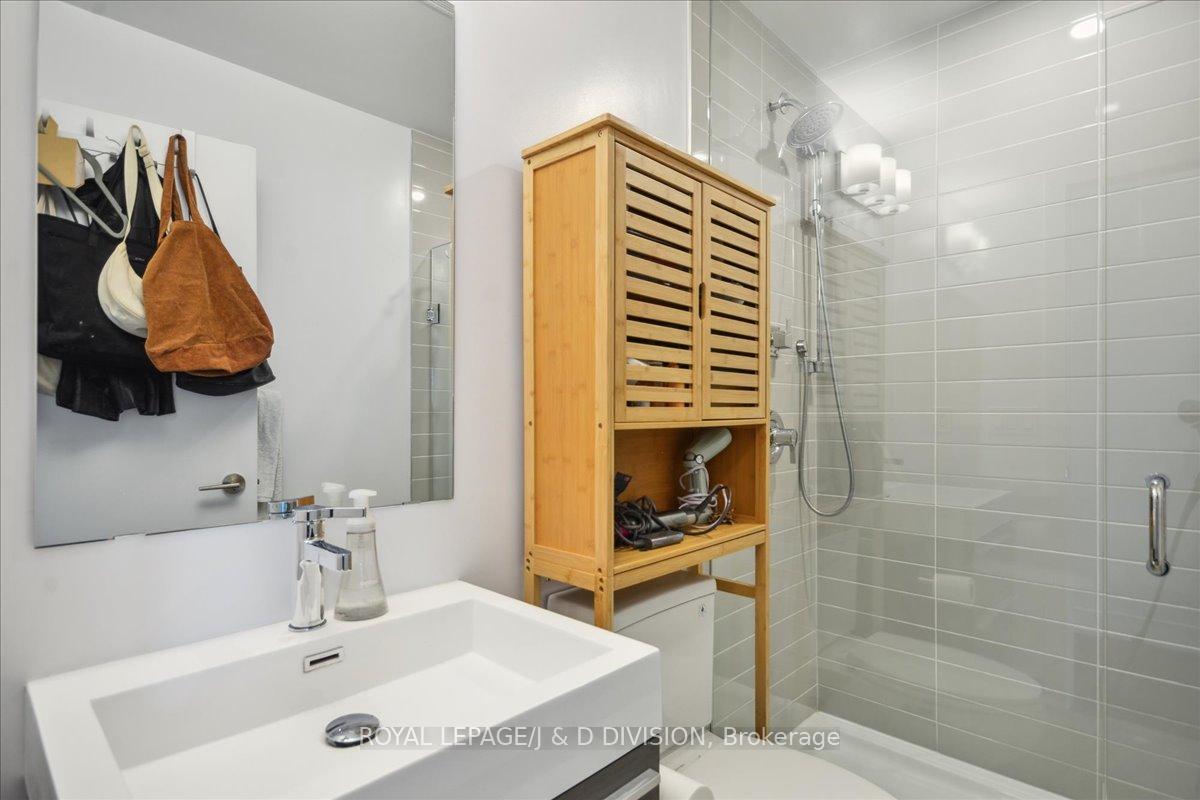 3 Bedrooms Condo at 181 Bedford, Toronto For sale