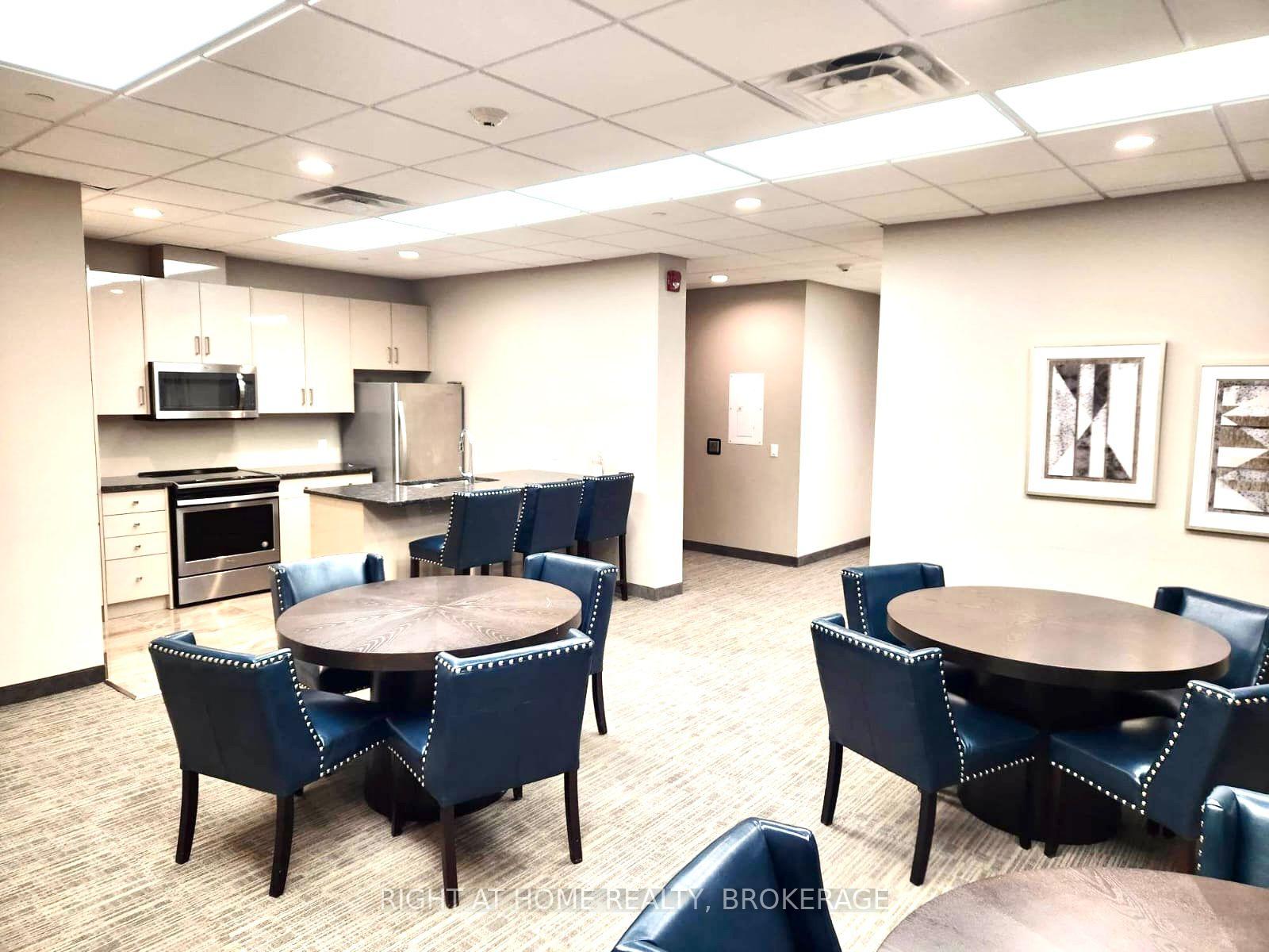 1 Bedroom Condo at 2490 Old Bronte, Oakville For sale