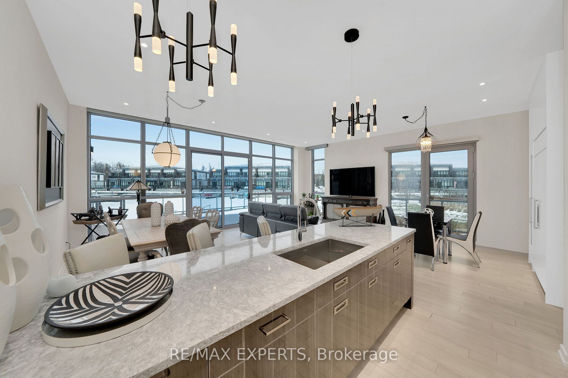 3692 Ferretti Court