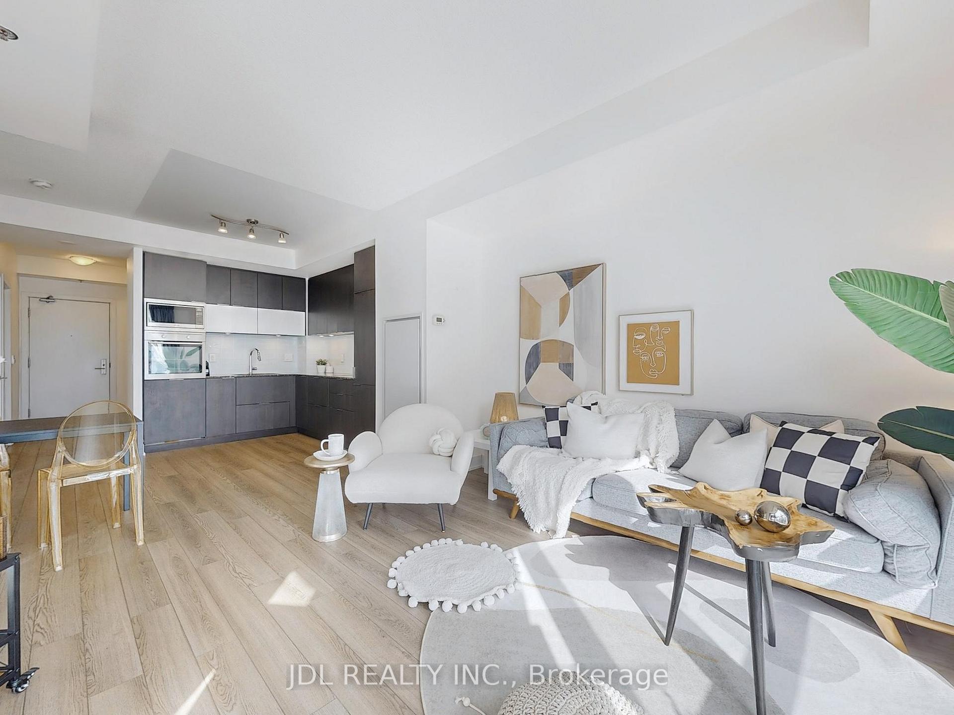 2 Bedrooms Condo at 318 Richmond, Toronto For sale