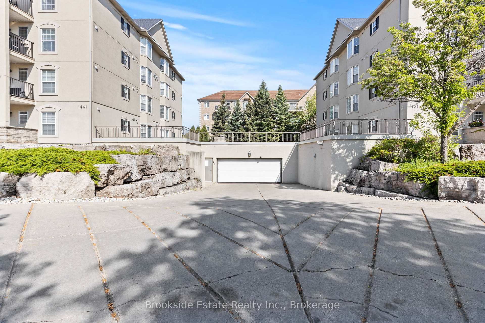1 Bedroom Condo at 1431 Walkers, Burlington For sale