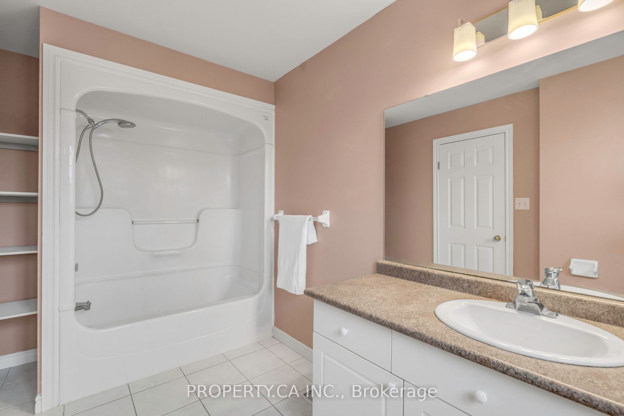 294 Huck Crescent