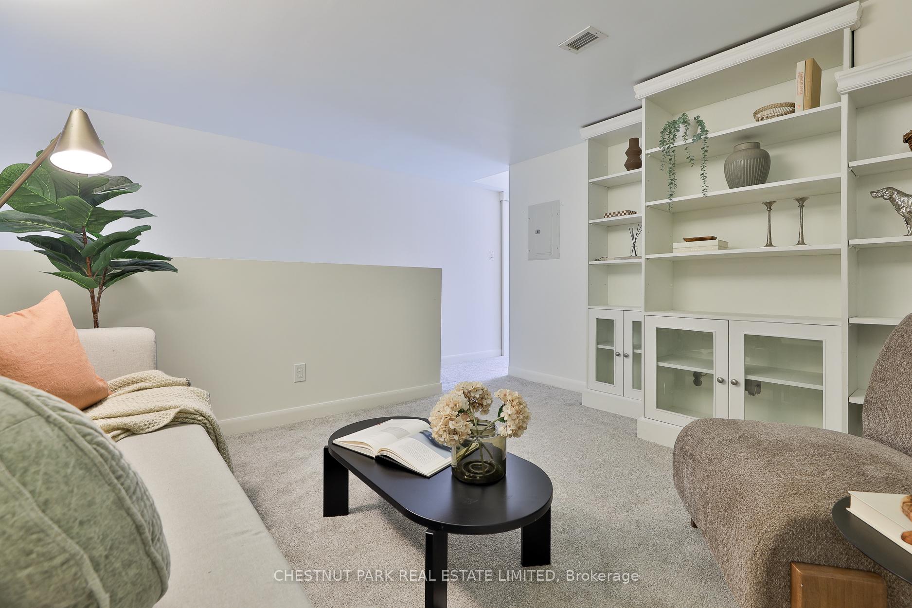 3 Bedrooms Co-op at 210 Victoria, Toronto For sale