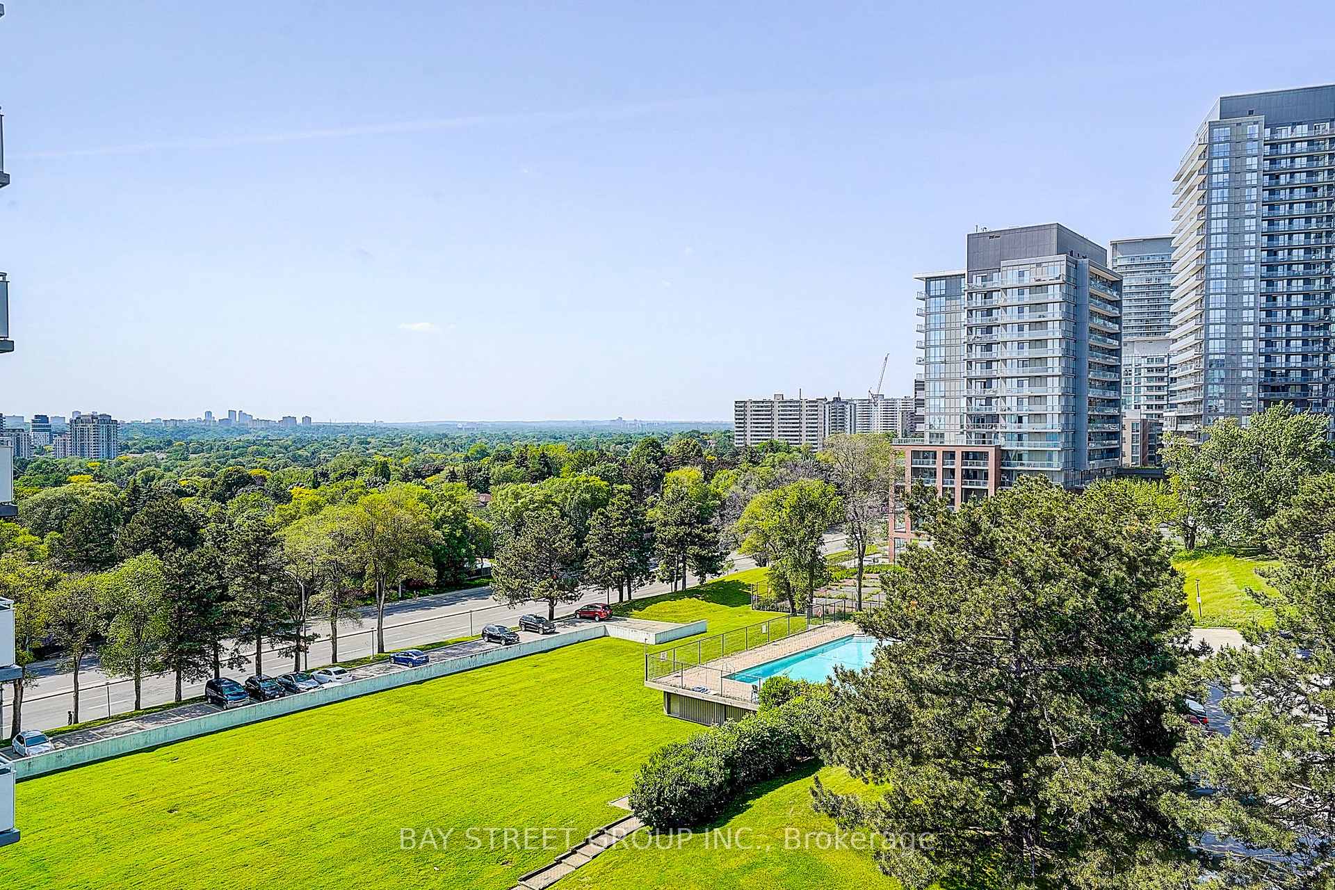 2 Bedrooms Condo at 10 Parkway Forest, Toronto For sale