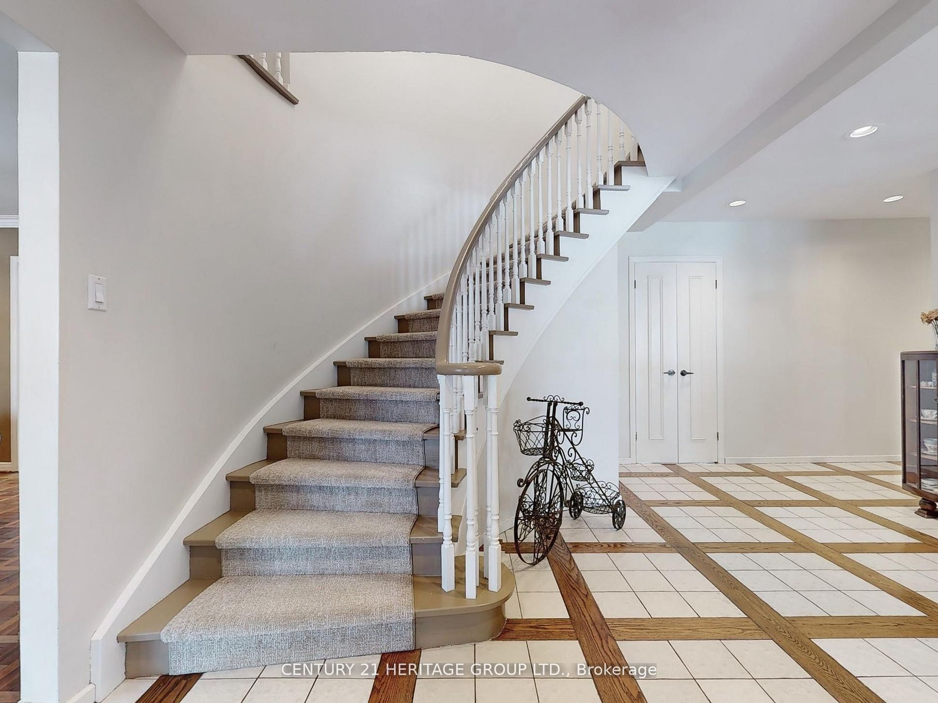 35 Forest Park Crescent